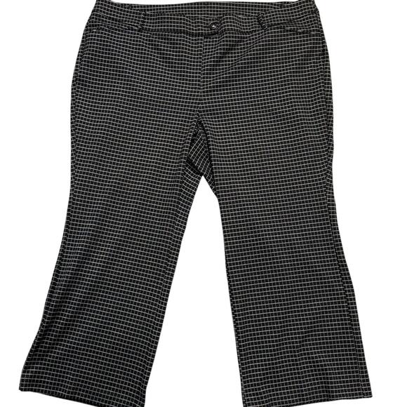Lane Bryant Work Wear Pants Size 28S in Black and White - Picture 1 of 7